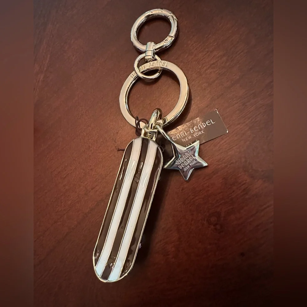 Incredibly HTF Henri Bendel Skateboard/Star Keychain Bag Charm NWT! Mint!